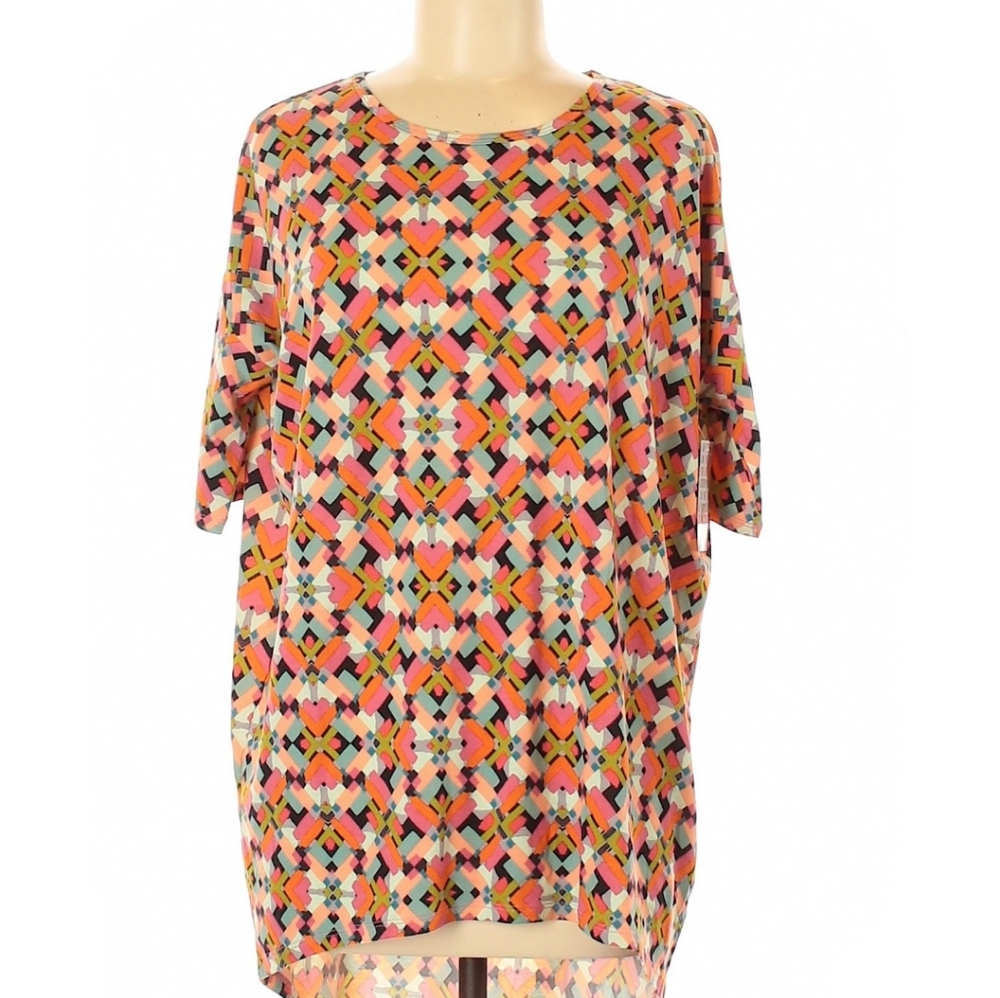 2/$20 LulaRoe Irma Shirt